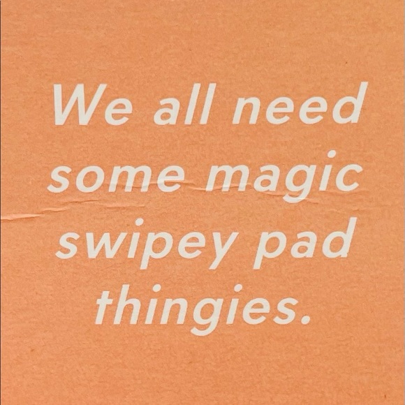 Go-To Exfoliating Swipeys - Picture 2 of 3